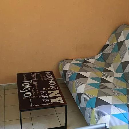 Apartament Fonctionnel En Campagne Eyliac Zewnętrze zdjęcie
